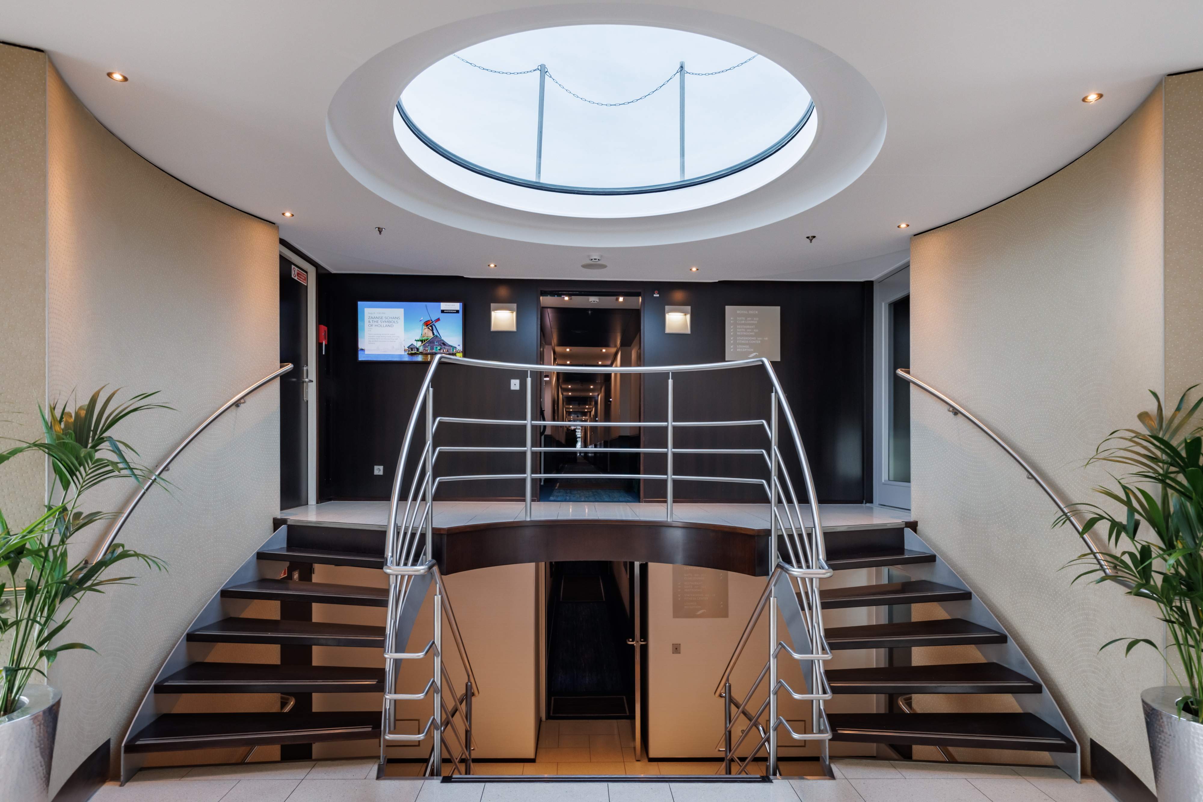 Avalon Vista - Reception